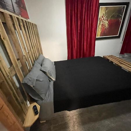 1892 Historical Apartments Mountain Iron Ngoại thất bức ảnh